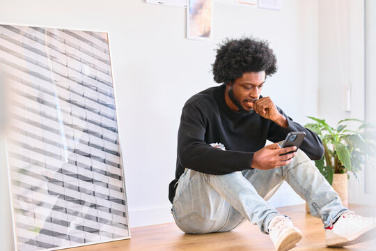 texting sitting on the office floor