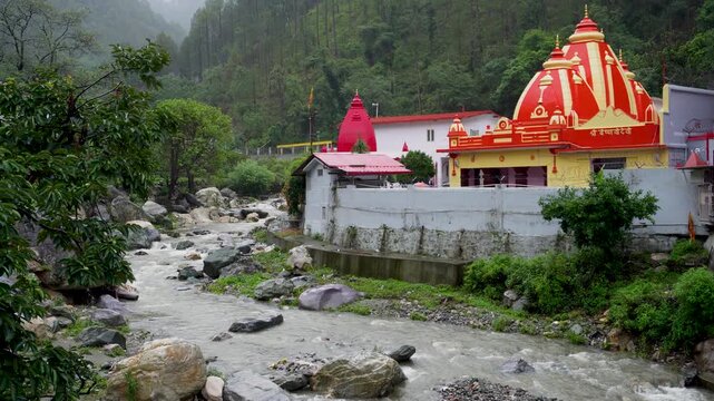Shri Neeb Karori Baba Ashram is a small temple complex located on the banks of the Kosi River in the Kumaon region of Uttarakhand, India.