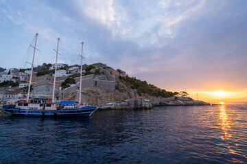 Fototapeta premium Sunset over hydra in greece