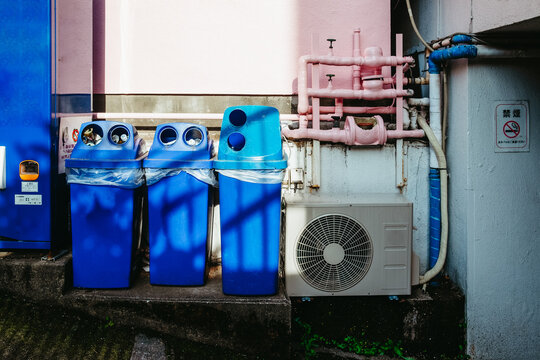 Air contition and trash bins 