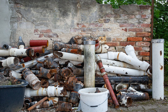 Broken pipes in a back yard