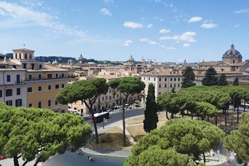 Fototapeta premium view of the historic center of Rome