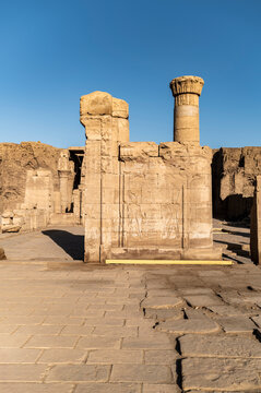 Ruins with Column, Edfu Temple, travelling Egypt