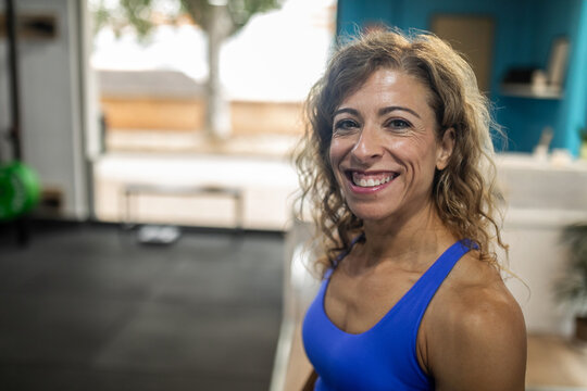 athlete woman in a gym