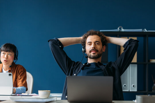 Relaxed call center workers