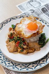 Stir-fried pork with holy basil and fried egg