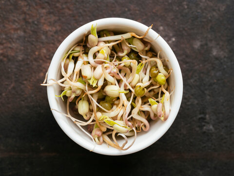 Mung bean sprouts
