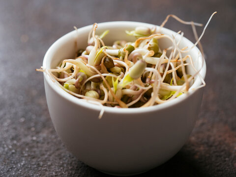 Mung bean sprouts