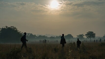 Fototapeta premium Full shot people silhouettes in nature
