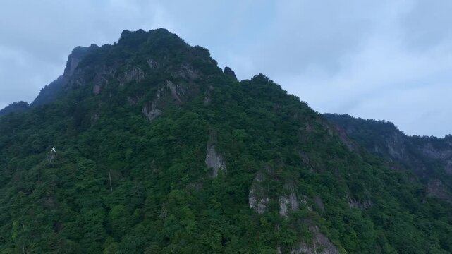 妙義山の迫力あるドローン空撮_003