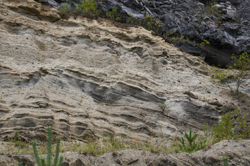Obraz premium Rock formations in an abandoned quarry