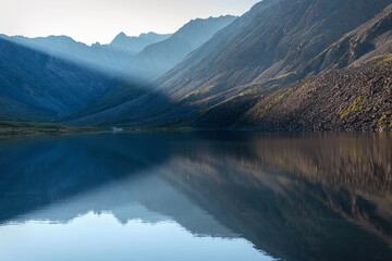 mountains lake reflection sunlight morning