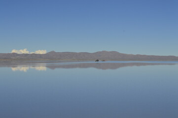 Salar de Uyuni com reflexo