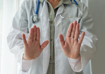 Medical staff abuse. Threatening behaviour towards a doctor, Physician. Angry and violent patient....