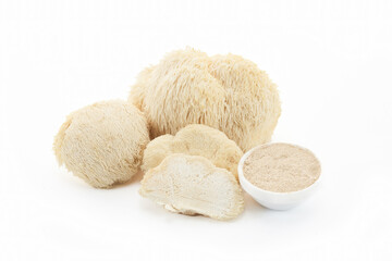Lion's Mane Mushrooms and Powder © vetre