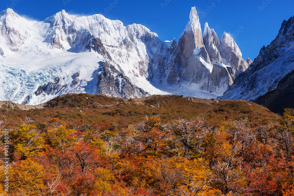 Wall mural cerro torre