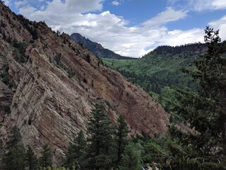 Naklejka premium Cliffside