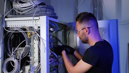 It specialist setting up server while working with data network