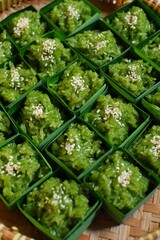 green pandan sticky rice desserts 