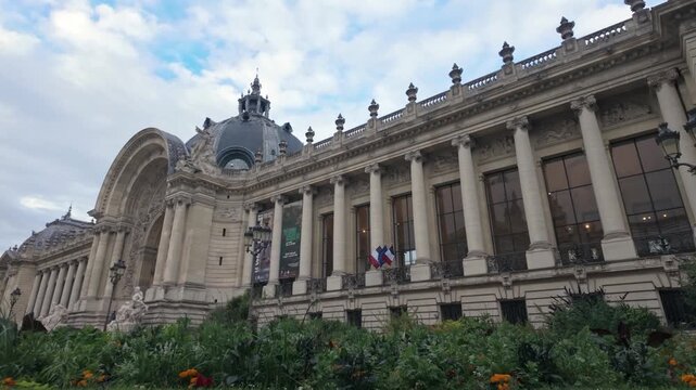 Perspective view of the Petit Palais museum's front side and entrance, built in Beaux-Arts architecture in Paris, France.