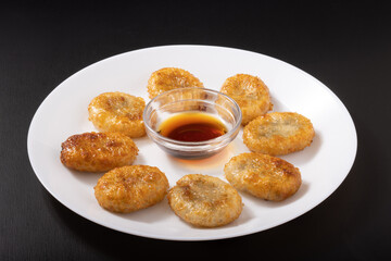 揚げ　ニラ饅頭
