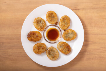 揚げ　ニラ饅頭