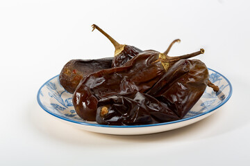 Baked eggplant for salad.