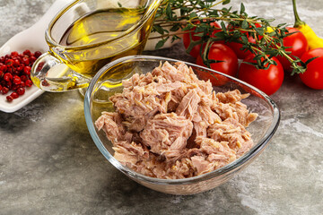 Canned tuna fillet for salad