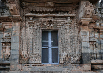 Obraz premium Shri Kashivishveshwara Temple. Lakkundi. Karnataka, India.