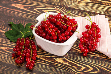 Ripe and juicy red currants berry