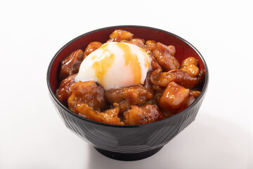 焼き鳥丼（温泉卵のせ）