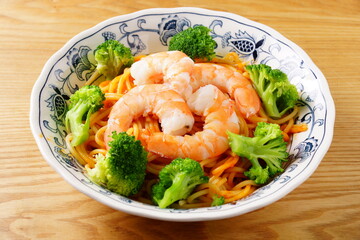 海老とブロッコリーのパスタ