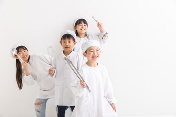 給食着を着た小学生　school lunch