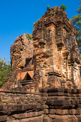 Fototapeta premium a ruin buddhist temple in Lop Buri