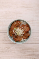 豚丼