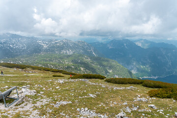 Bergpanorama vom Dachstein Krippenstein am Hallstätter See, Obertraun im Sommer Salzkammergut