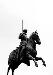 Fototapeta premium Medieval knight statue horse