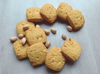 Biscuits with pistachios 