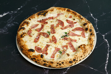 Original Italian pizza with cheese and ham
