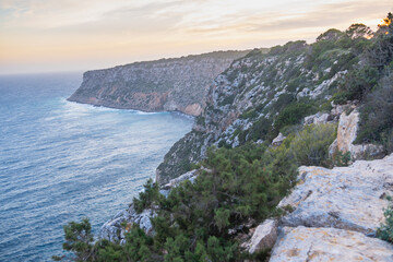 Formentera: acantilado de la Mola al atardecer