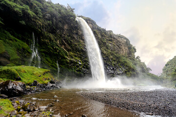 Obraz premium Cascada Cóndor Machay, Ecuador
