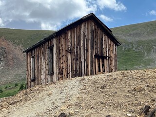 Log cabin on a mountain 