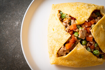 egg wrap or stuffed egg with minced pork and vegetable