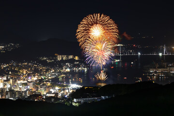 金比羅山から長崎港まつりの花火01