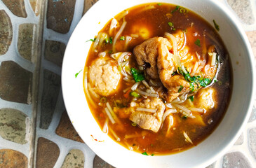 meatballs noodle soup