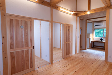 天然素材を使った美しい戸建て住宅