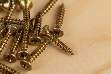 yellow metal self-tapping screws for fixing wooden boards and other wood products