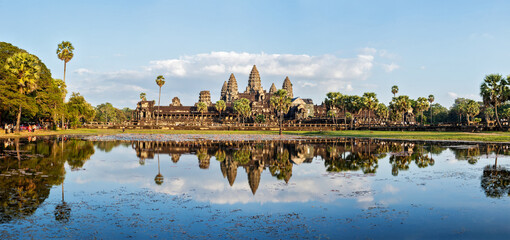 Naklejka premium Panorama of Angkor Wat