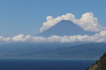 富士山と海