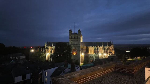 t4k timelapse of city cathedral at night